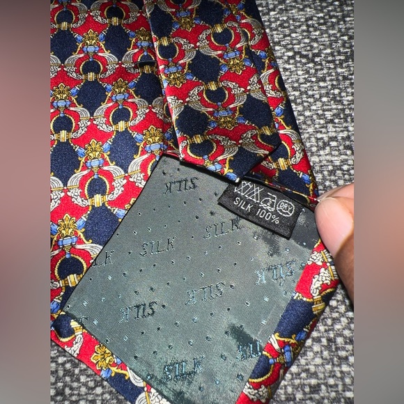 Como House Italy 100% Silk Red/Navy/Gold Neck Tie - Picture 3 of 3
